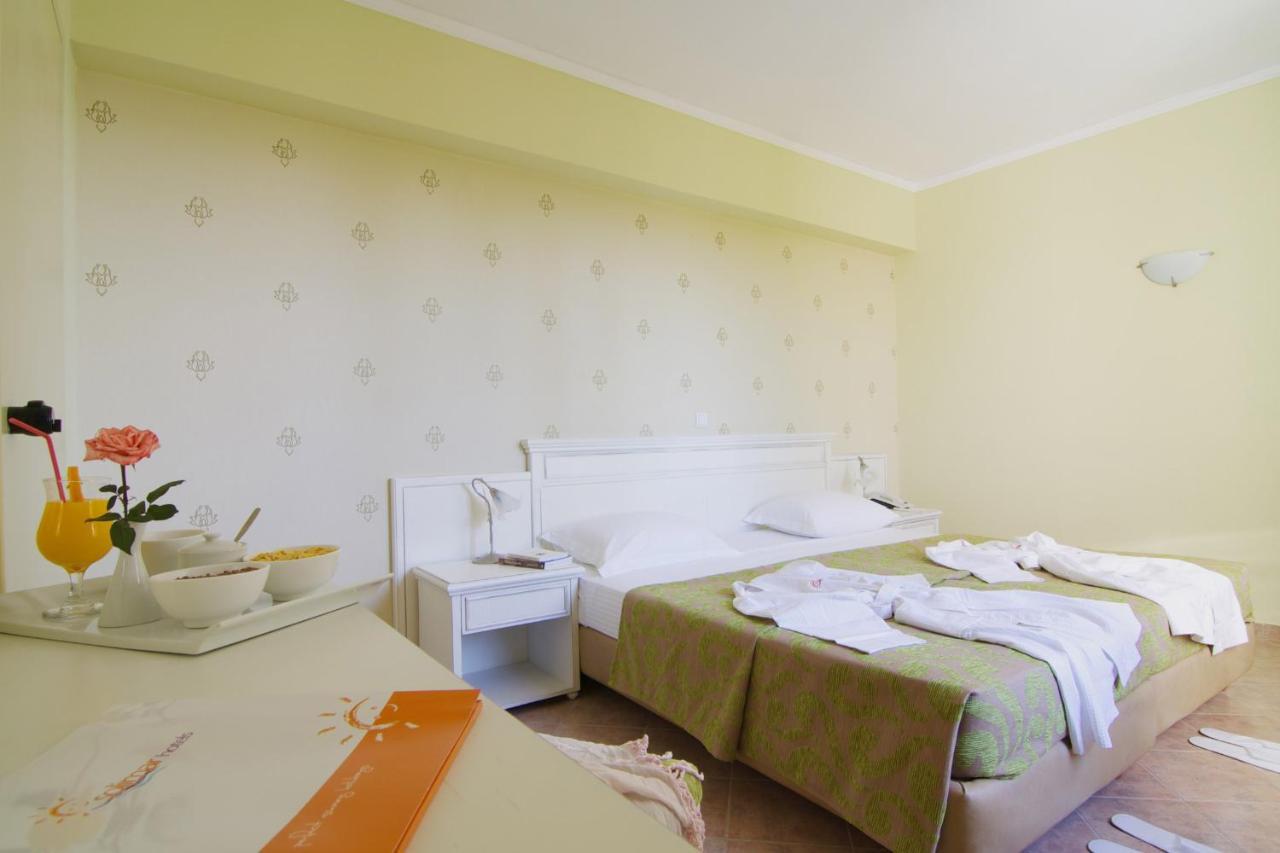 Sweety Club Solimar Emerald Rethymno  Exterior photo