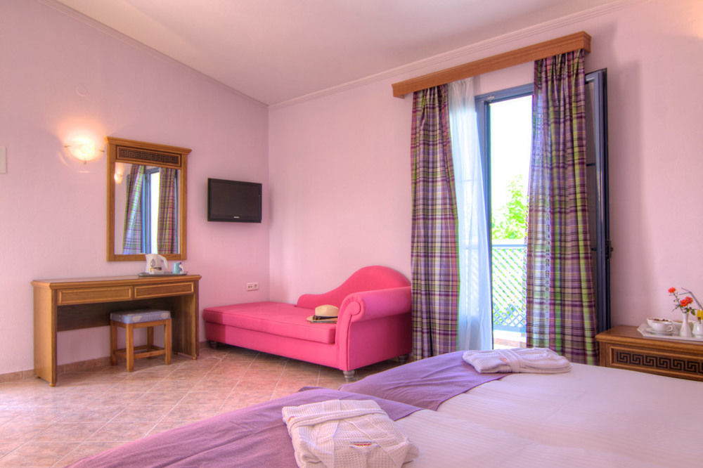 Sweety Club Solimar Emerald Rethymno  Exterior photo